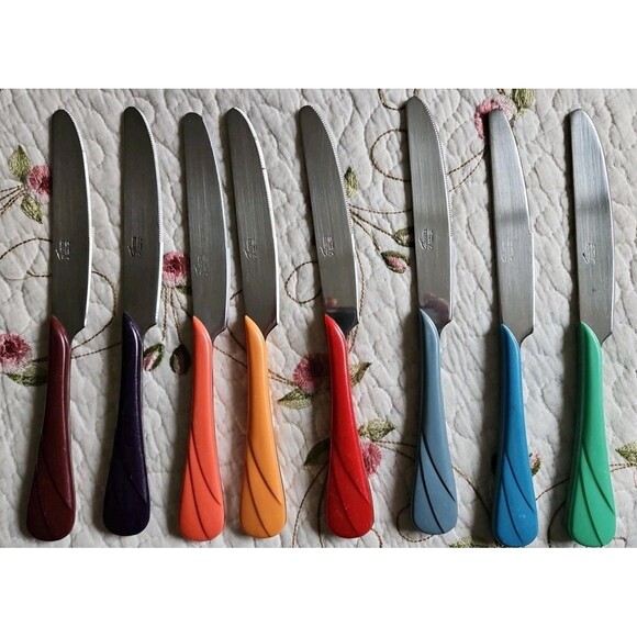8 Vtg Homer Laughlin Fiesta Ware  Swirl Stainless Flatware Dinner Knife - Picture 1 of 6